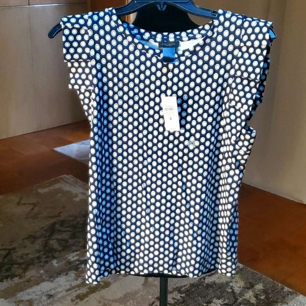 Short sleeve blouse